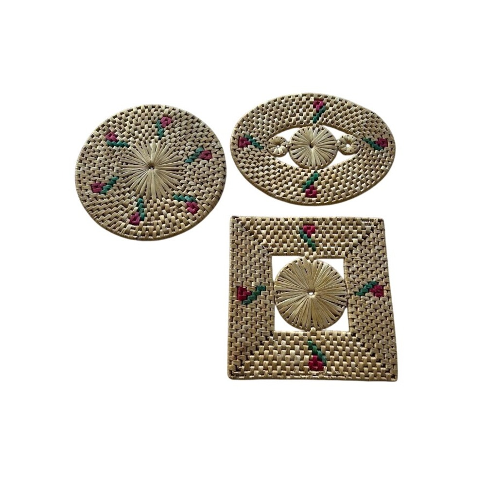 Vintage Woven Straw Trivets Set of 3 Floral Coasters Boho Kitchen